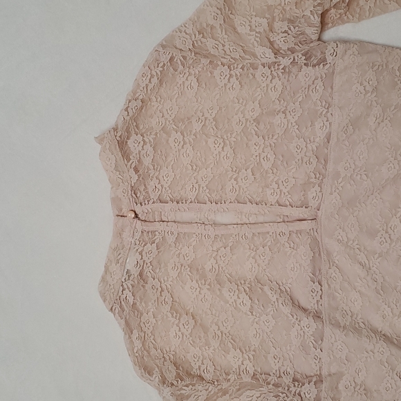 Top - Picture 3 of 3